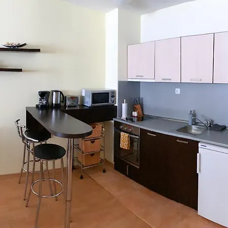 Apartament Area 202 Apt, The Castle 1, *